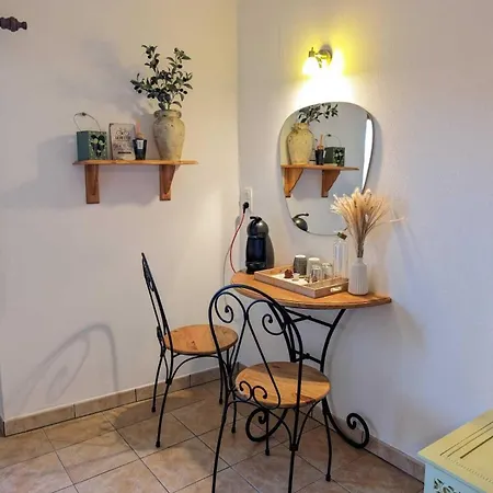 Bed & Breakfast La Maison Millesime La Caunette