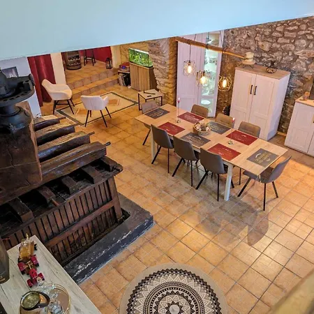 La Maison Millesime Bed & Breakfast La Caunette