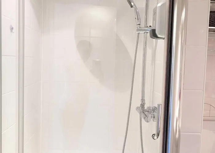 ベッド・アンド・ブレックファスト La Maison Millesime La Caunette