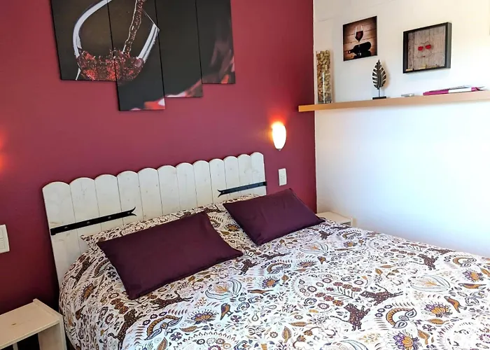 ベッド・アンド・ブレックファスト La Maison Millesime La Caunette